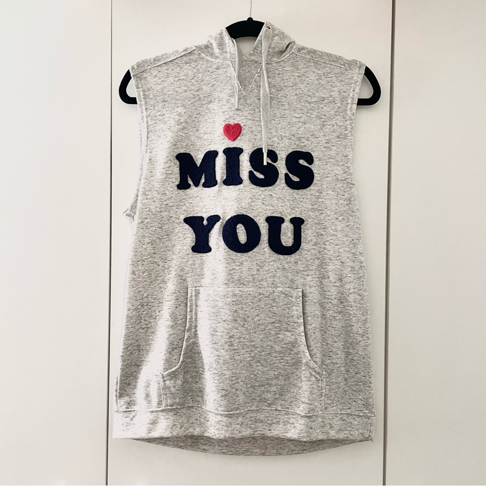 NWOT ZOE KARSSEN Miss You Sleeveless Grey Hoodie Chenille Sweatshirt Cozy Top M